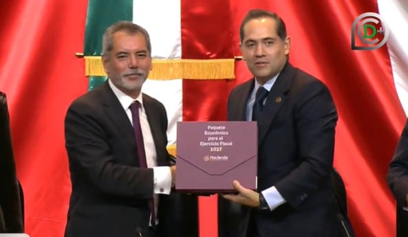 Édgar Amador entrega el Paquete Económico 2027