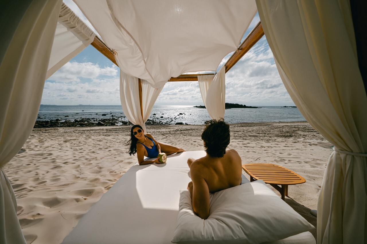 Más allá de los destinos más conocidos, Riviera Nayarit conserva playas escondidas donde el Pacífico mantiene intacta su esencia.