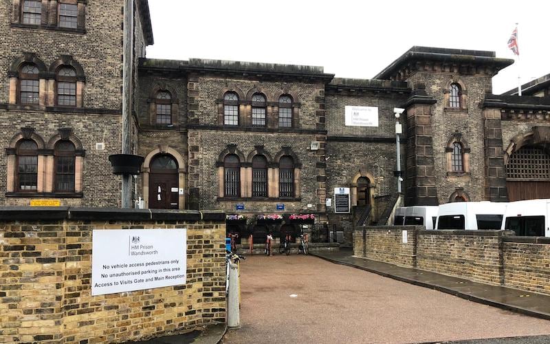 Recluso de HMP Wandsworth fue captado teniendo relaciones sexuales con agente