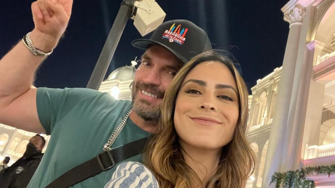 ¿Quién es Valeria Marín, la periodista deportiva y prometida de Julián Gil?