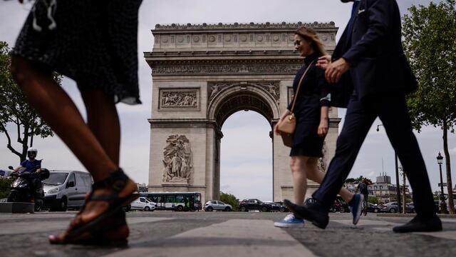 El uso de cubrebocas ya no es obligatorio en Francia