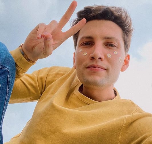 Mario Pineda, influencer.