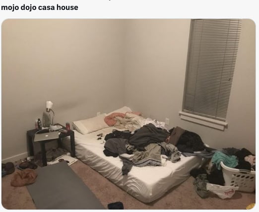 El Mojo Dojo Casa House de Ken en Barbie, inspira los mejores memes