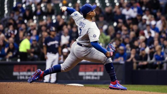 Urias tuvo una gran actuación ante Milwaukee