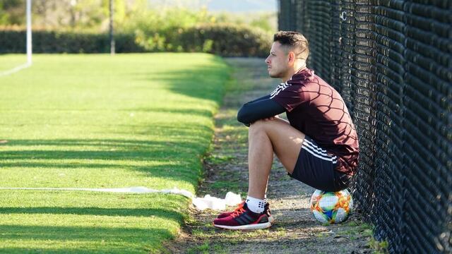 ‘Chicharito’ Hernández en entrenamiento del Tricolor.