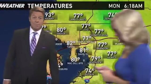 Se atraviesa por jugar Pokémon Go.