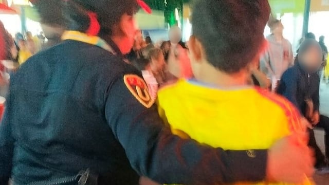 Policías de la SSC activaron los protocolos de atención para personas extraviadas y reunieron al menor con su familia.