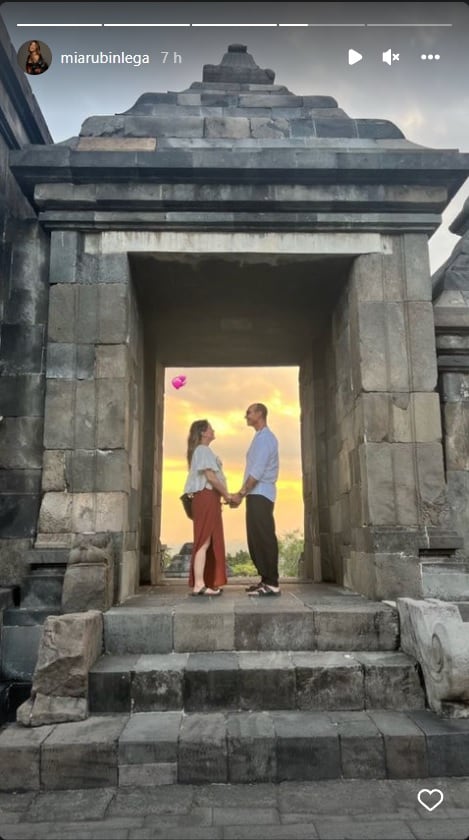 Andrea Legarreta y Erik Rubín