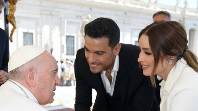 Una foto con el Papa Francisco delató la boda de Carlos Rivera y Cynthia Rodríguez