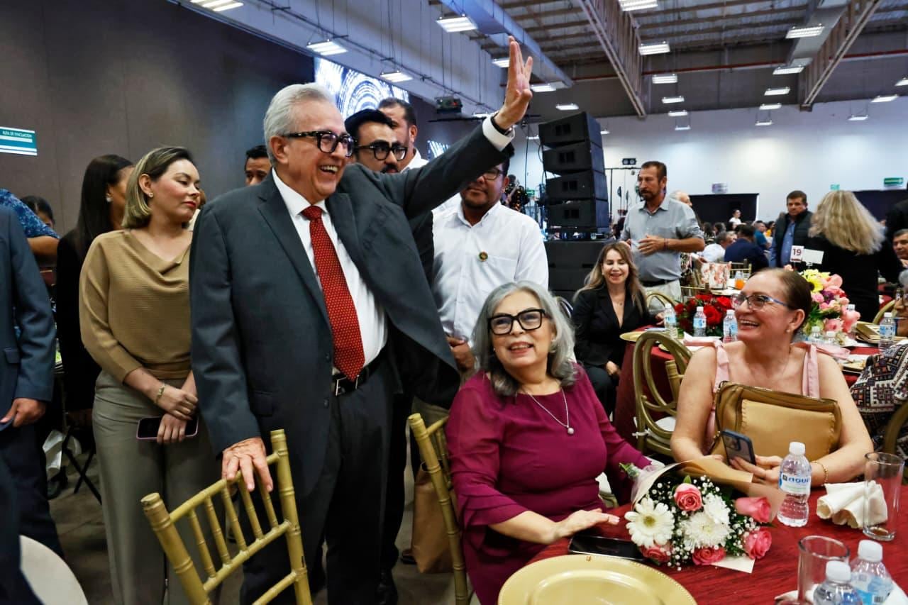 Rocha Moya asegura que ningún trabajador tendrá problemas para jubilarse