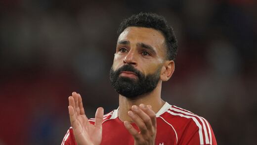 Anfield lloró a su ídolo: Así se detuvo el partido del Liverpool para aplaudir a Diogo Jota al minuto 20