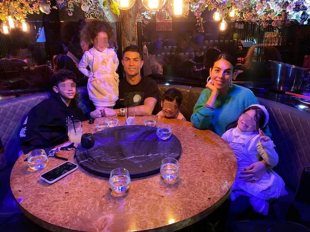 Cristiano Ronaldo y su familia