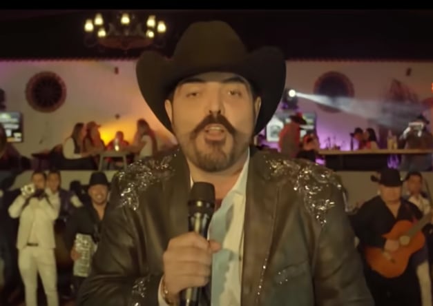 José Francisco Ugalde, hermano de Ana Bárbara