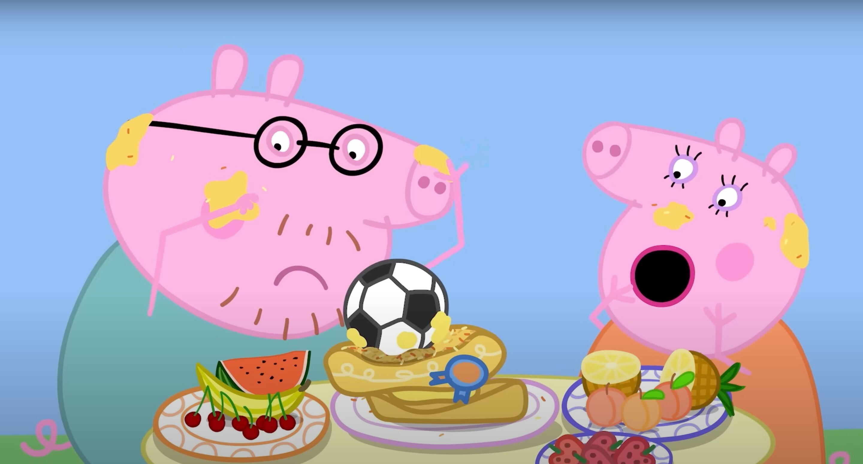 Peppa Pig cocina un pastel para el partido de fútbol por la Champions League