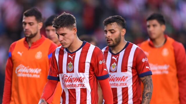 Alexis Vega y Chicote Calderón en Club Chivas