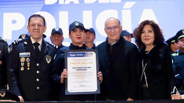 Enrique Galindo reconoce a la Policía Municipal en el Día del Policía en San Luis Potosí