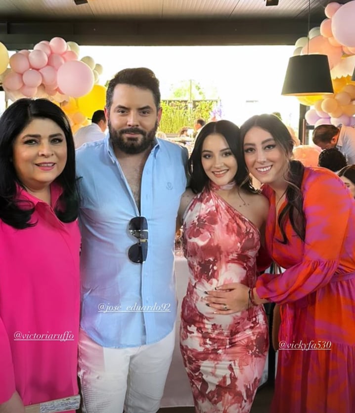 Baby shower de José Eduardo Derbez y Paola Dalay