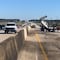 VIDEO: Avioneta se estrella en carretera de Texas; piloto resulta ileso