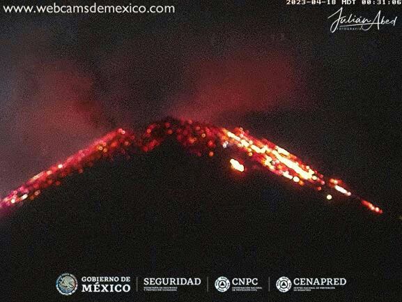 Explosión del Volcán Popocátepetl, desde San Nicolás de los Ranchos
