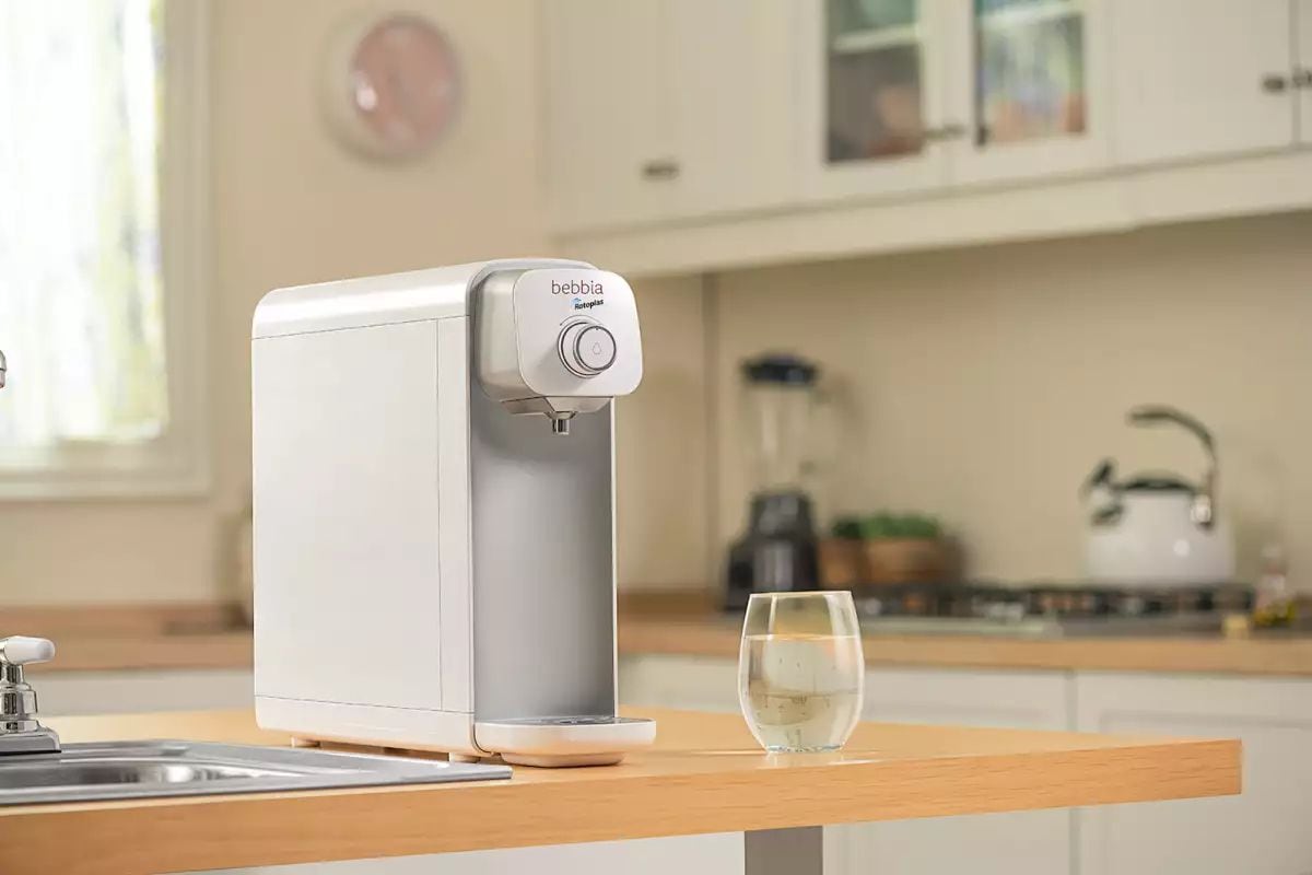 Rotoplas lanza Bebbia para combatir la falta de agua purificada en hogares
