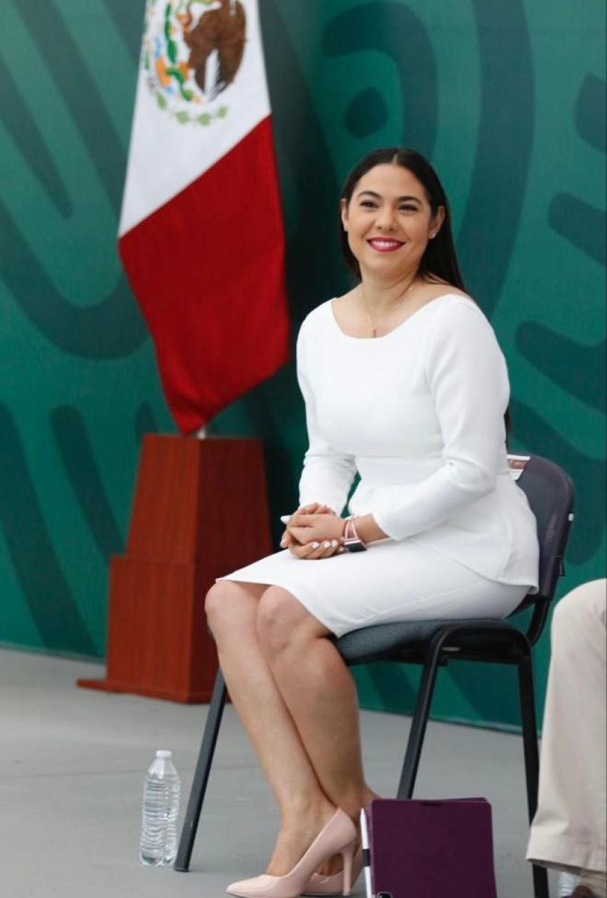 Indira Vizcaíno, gobernadora de Colima
