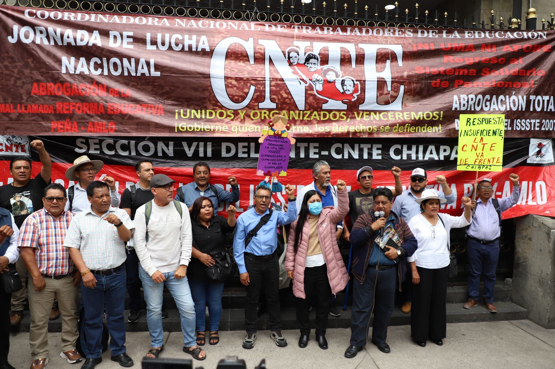 Plantón de la CNTE en el Zócalo CDMX hoy 2 de junio
