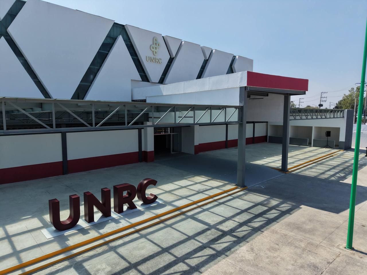 Mario Delgado anuncia crecimiento histórico en matrícula de Educación Superior.