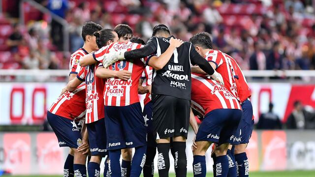 ¿Regresa ante Monterrey? Chivas revela si Chicharito estará convocado para duelo vs Rayados