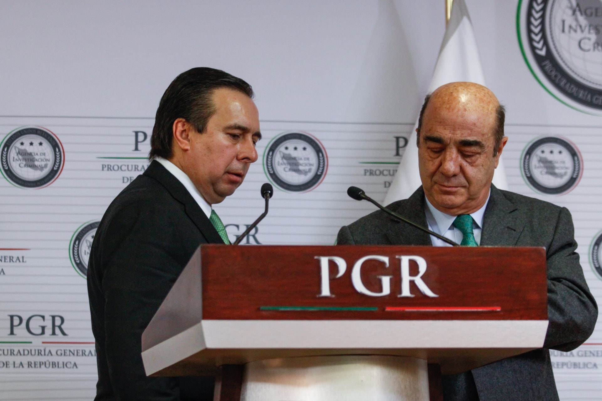Jesús Murillo Karamy Tomás Zerón