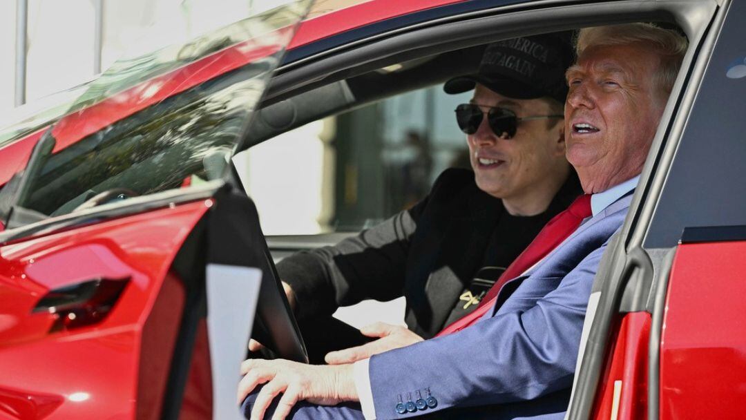 Donald Trump estaría listo para vender su Tesla