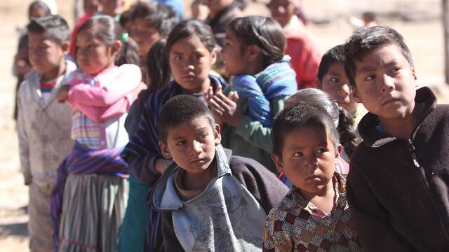 Habitantes de la comunidad de Tatamochi, ubicados en la Sierra tarahumara.