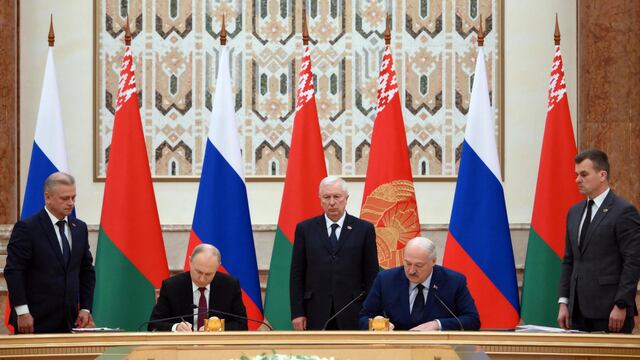 Vladimir Putin firma garantías de seguridad, adelanta despliegue misiles Oréshnik en Bielorrusia