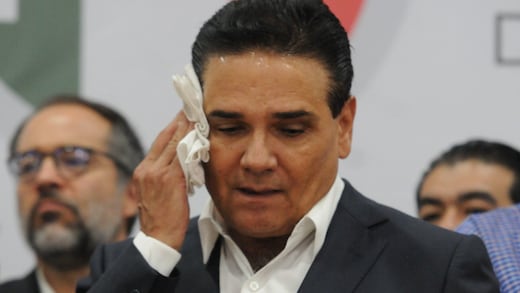 Silvano Aureoles: Jueza deja sin protección al ex gobernador de Michoacán