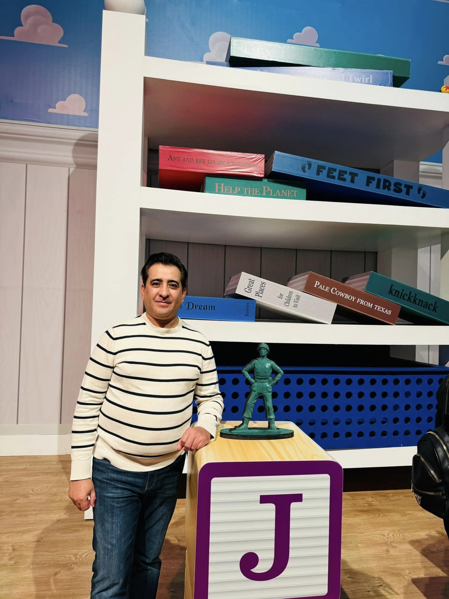 Iván Cochegrus, productor.