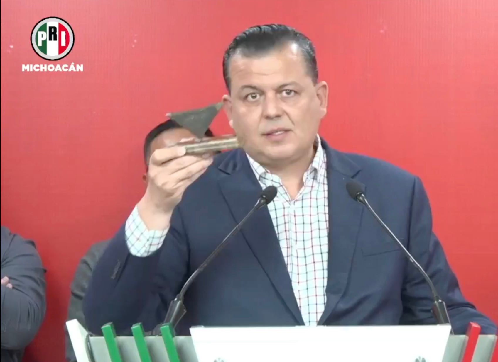 Diputado del PRI tiene regalo para Omar García Harfuch