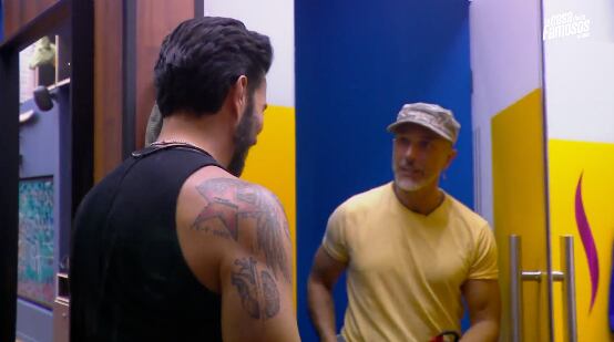 La Casa de los Famosos México tiene a Poncho de Nigris y Sergio Mayer encadenados gracias a un reto