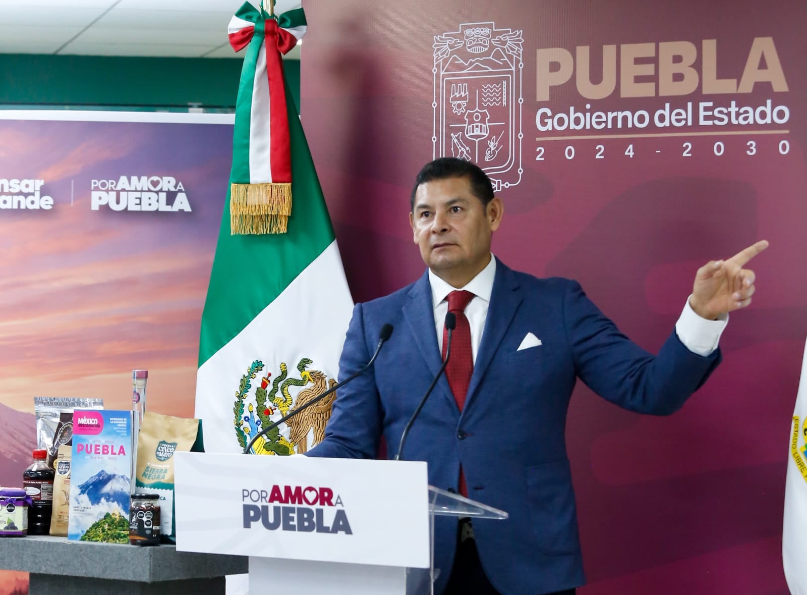 El gobernador de Puebla rechazó cualquier intervención extranjera en México
