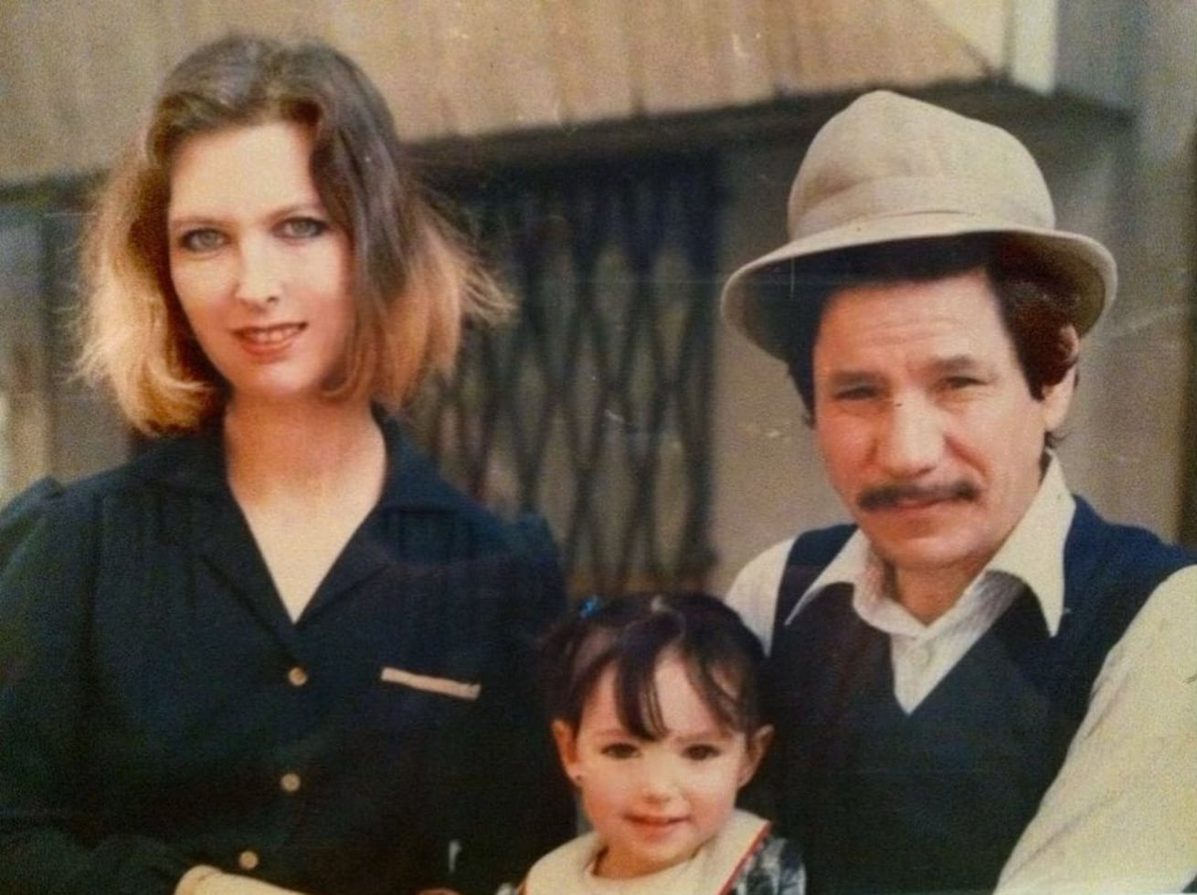 Natalia Téllez, mamá y papá