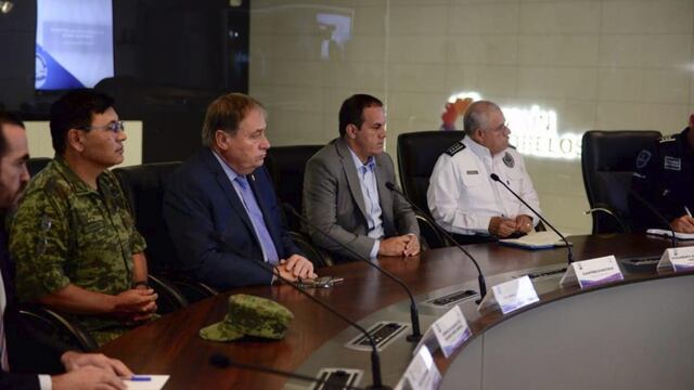 Cuauhtemoc-Blanco-El-Carrete