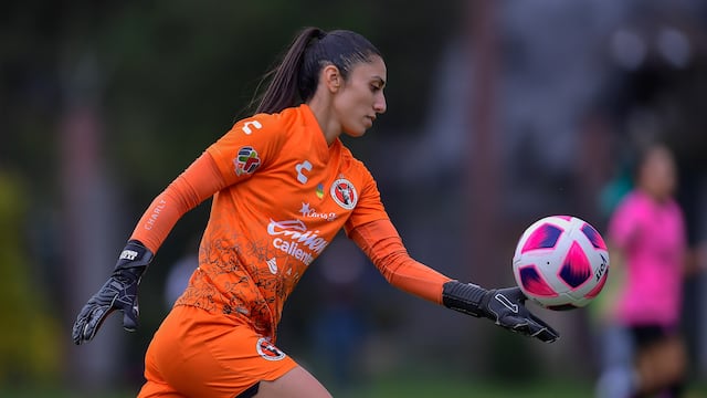 Itzel González