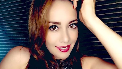 VIDEO: Sugey Ábrego pasa de vender calzones a estrenar cuenta de OnlyFans; así lo presume