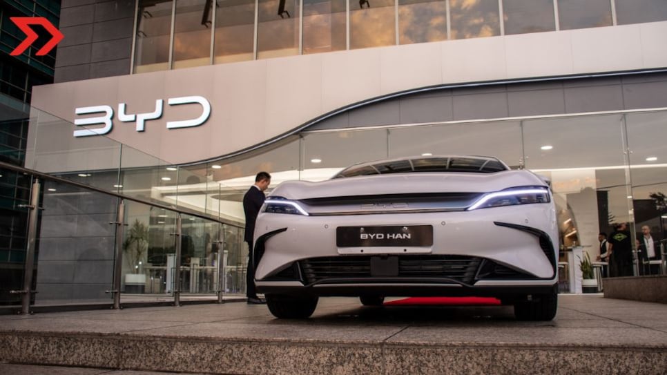Canadá desafía aranceles de Trump con mercado de autos eléctricos chinos
