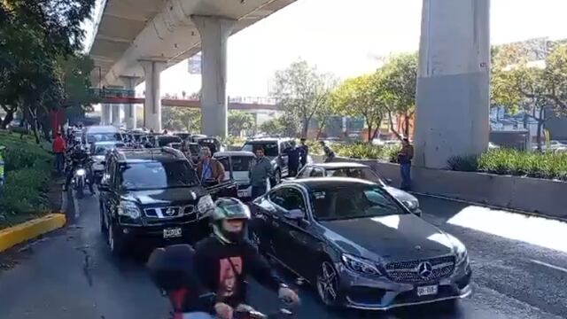 Bloqueo en Periférico hoy 4 de diciembre