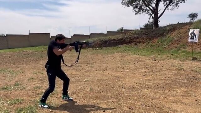 Eduardo Verástegui recrea video de Elon Musk