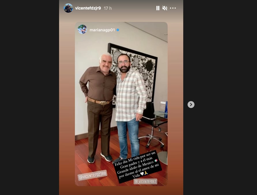 Vicente Fernández con su hijo Vicente