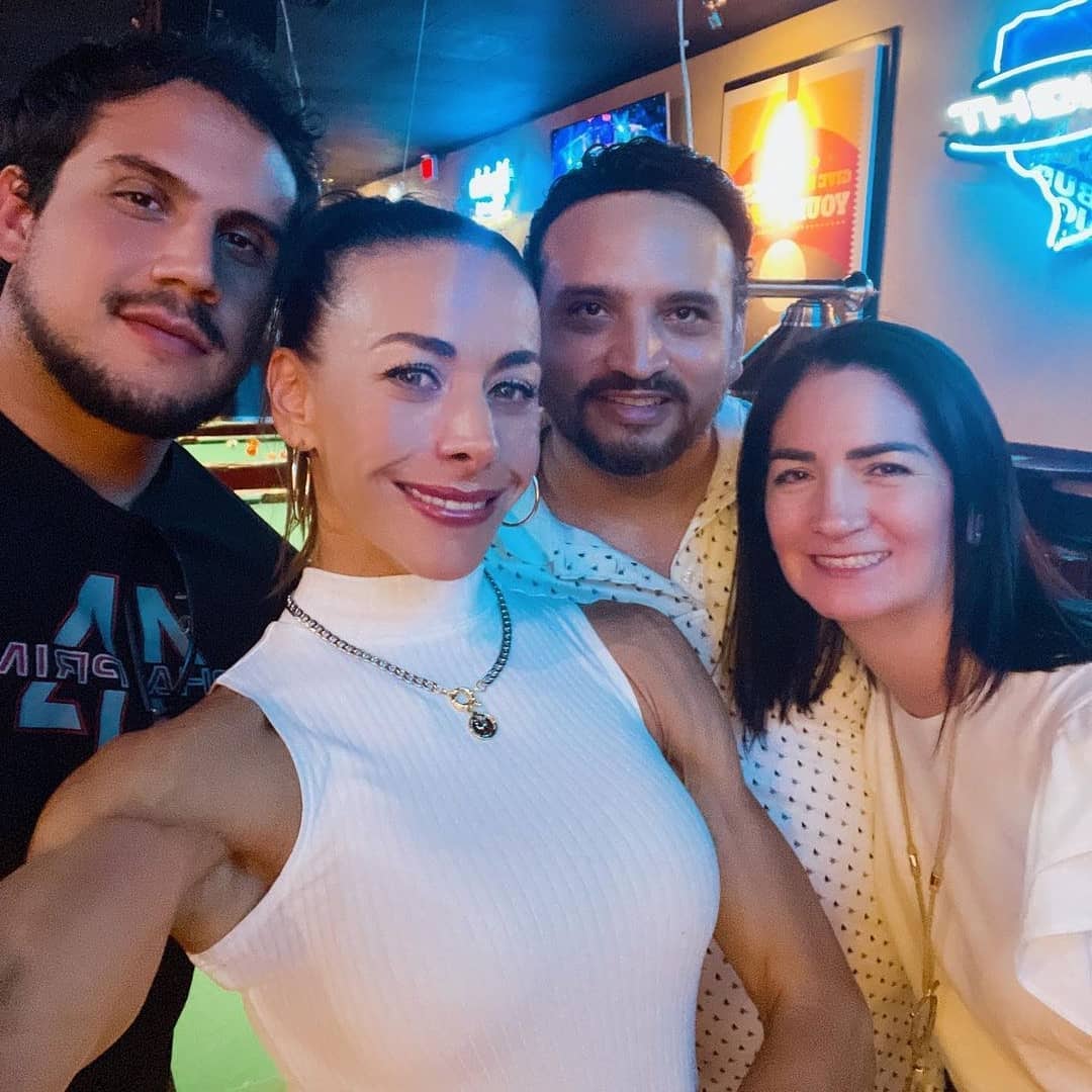 Carlos Martínez y Vanessa Guzmán