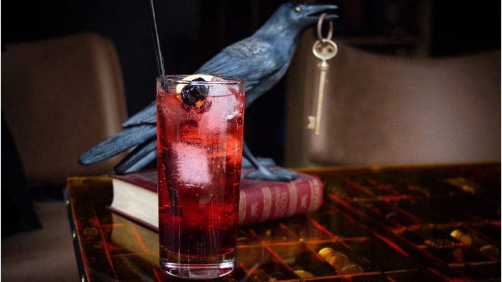 Cafetería temática “Corazón delator”