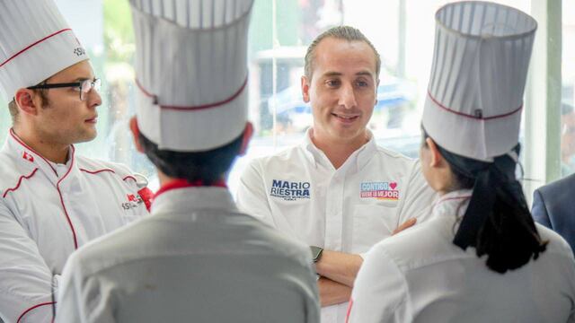 Mario Riestra presentó a ISU Universidad sus propuestas “fuerza violeta y refugio”
