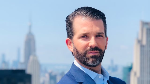 El hijo del primer mandatario cazó una especie en peligro de extinción sin tramitar un permiso especial