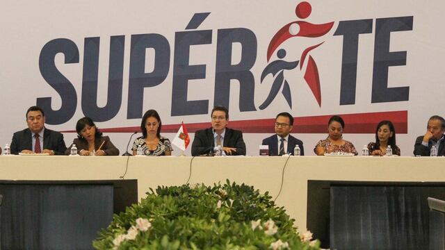 Presentación del programa "Supérate" para combatir la pobreza extrema en Tlaxcala.